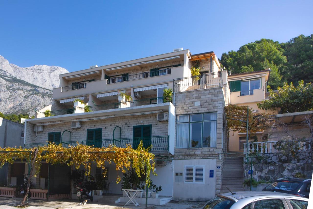 Villa Milenka - Apartmani Gorana Tučepi Exteriér fotografie