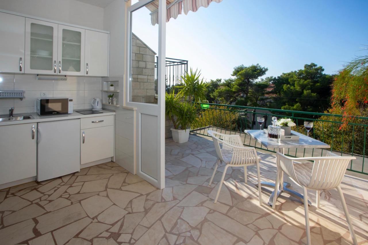 Villa Milenka - Apartmani Gorana Tučepi Exteriér fotografie