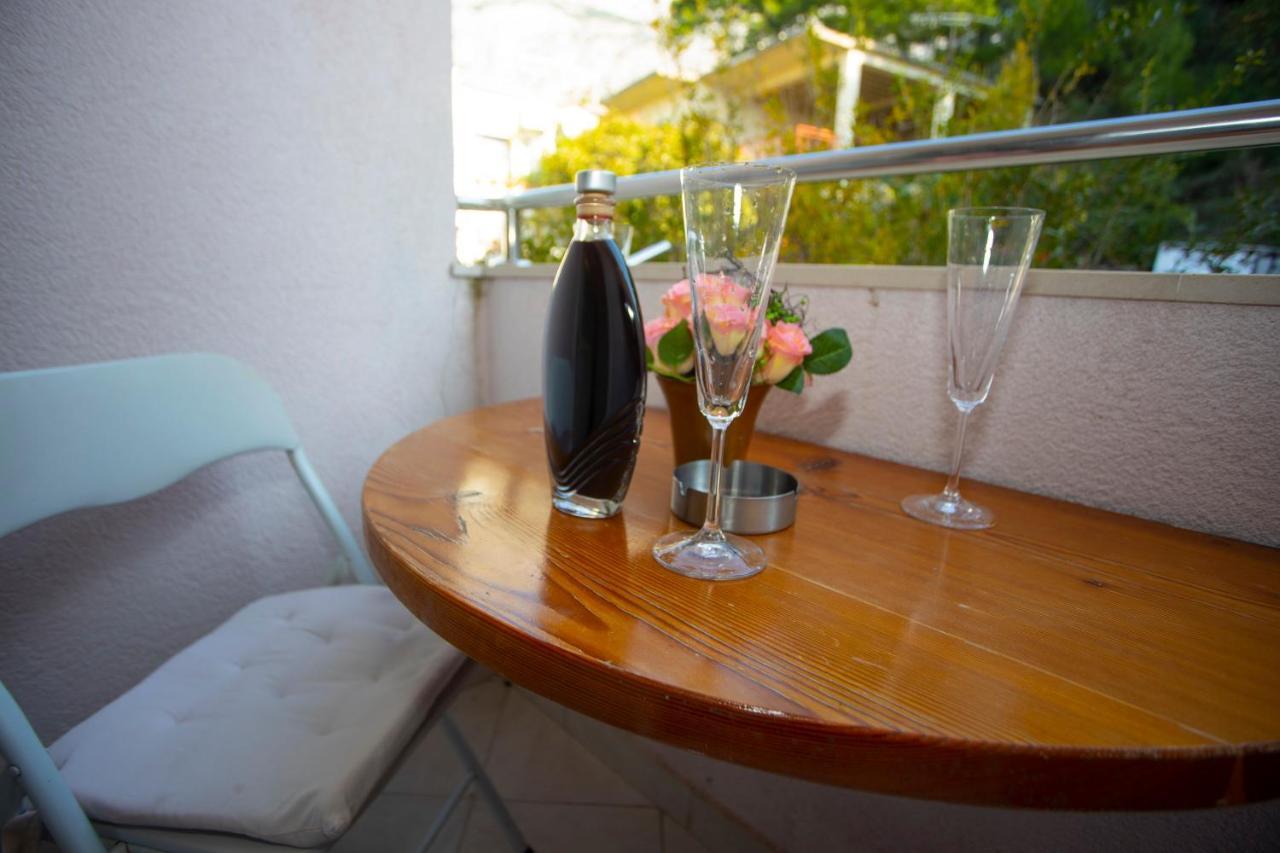 Villa Milenka - Apartmani Gorana Tučepi Exteriér fotografie