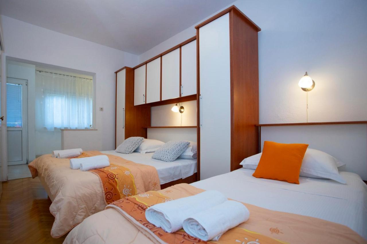 Villa Milenka - Apartmani Gorana Tučepi Exteriér fotografie
