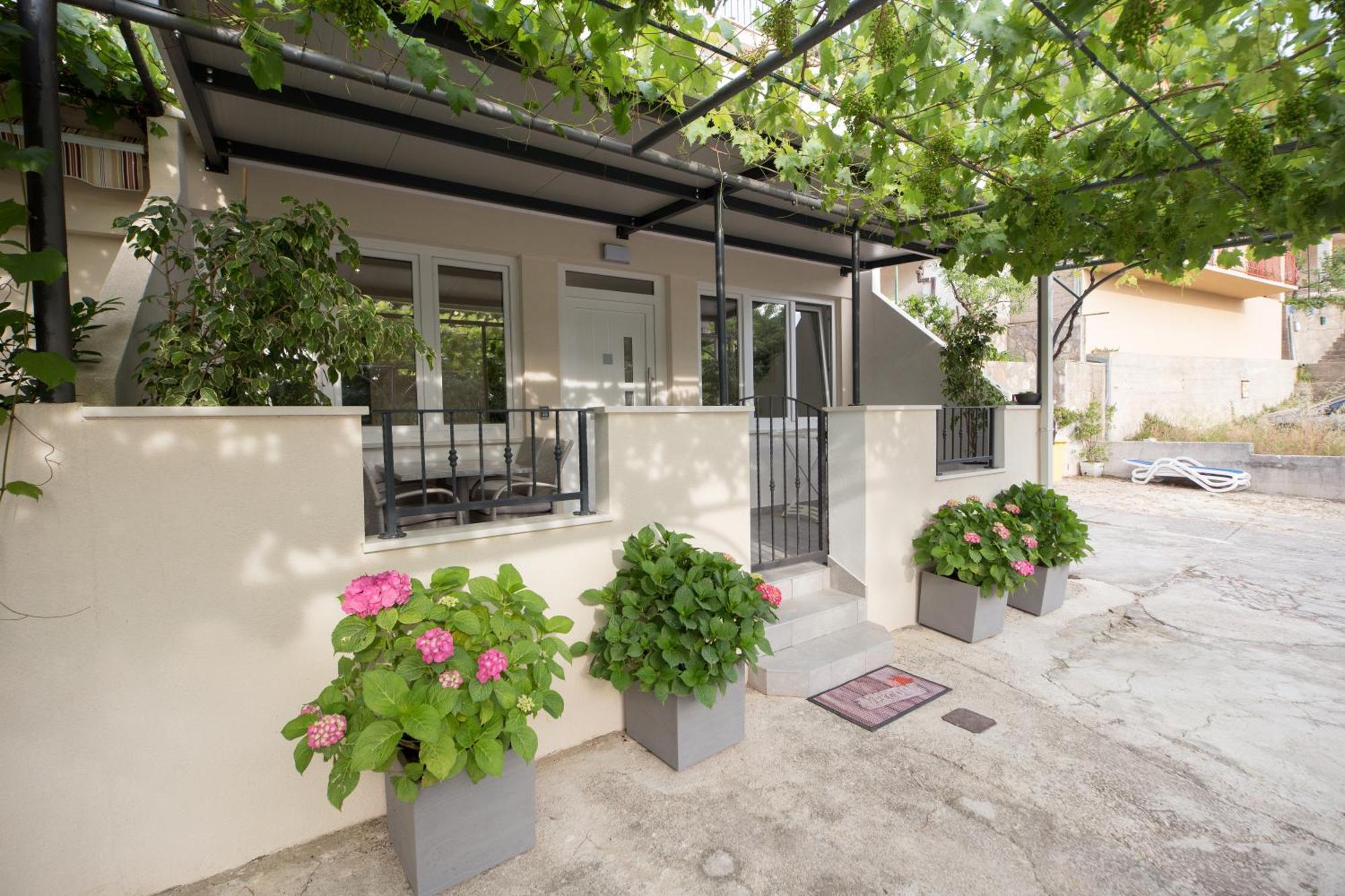 Villa Milenka - Apartmani Gorana Tučepi Pokoj fotografie